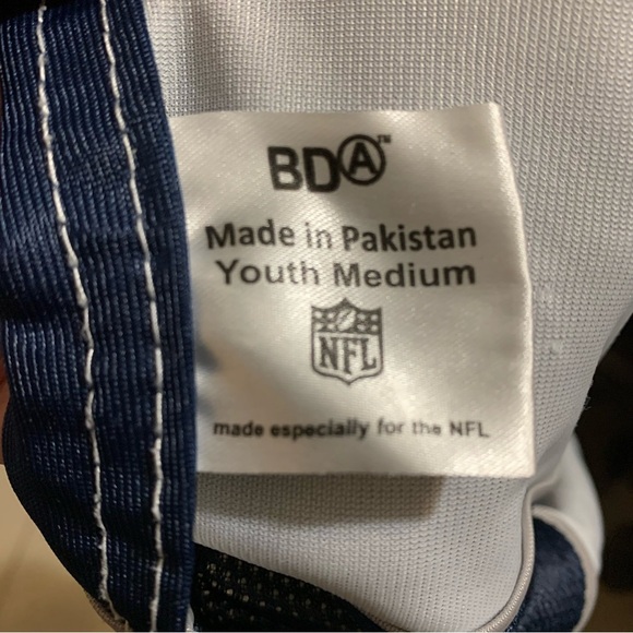 NFL Dallas Cowboys Reversible Flag Football Jersey Navy Blue/White Youth Medium - Picture 6 of 7